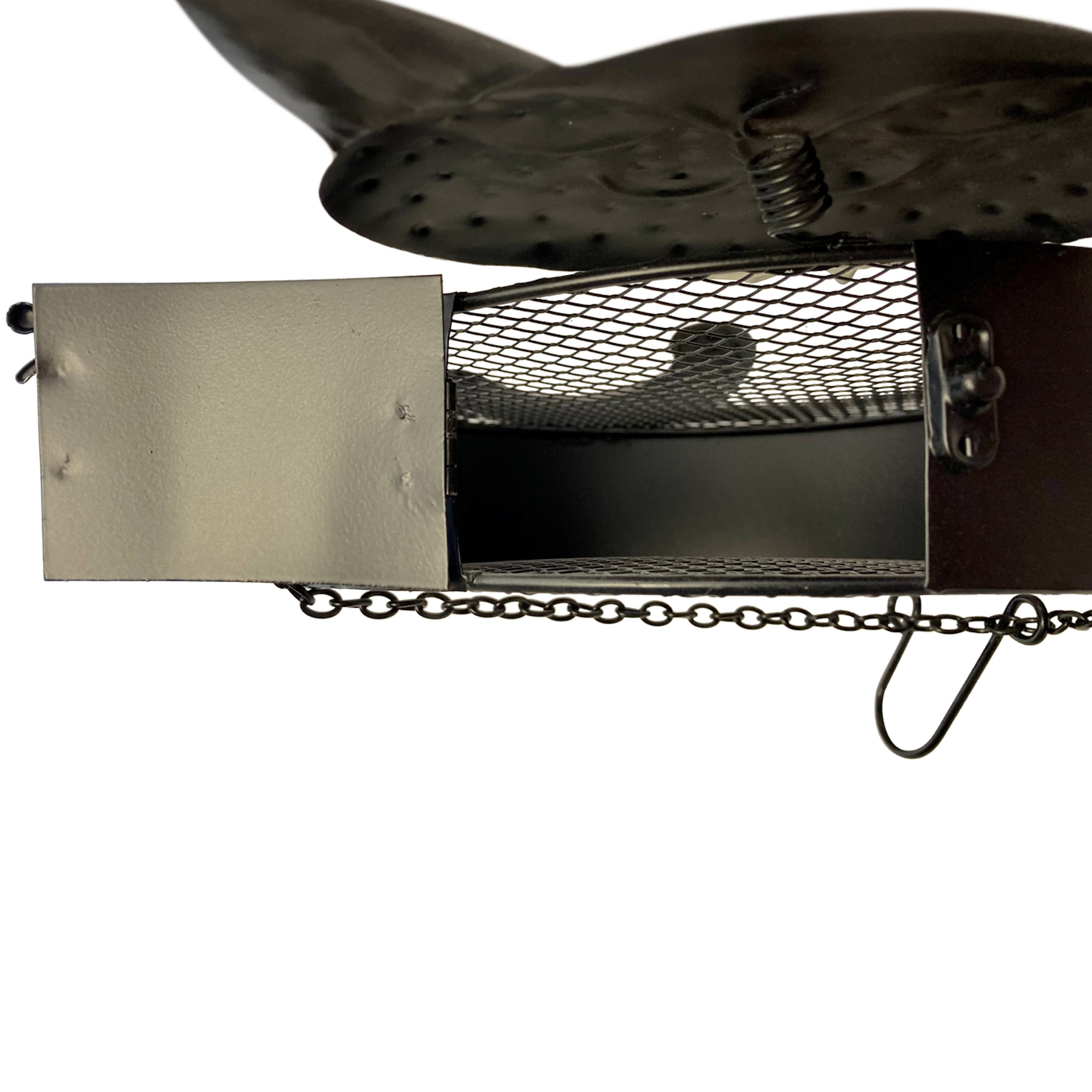 Gift Essentials Revenge of the Birds Cat Metal Mesh Bird Feeder GEF1003