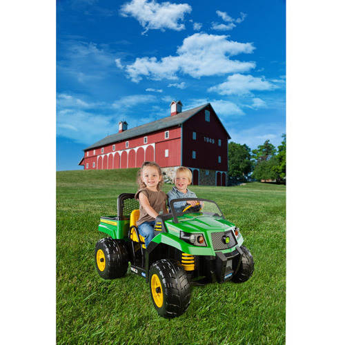 Peg Perego John Deere Gator XUV 12-volt Battery-Powered Ride-On, for a Child Ages 3-7 - image 3 of 6