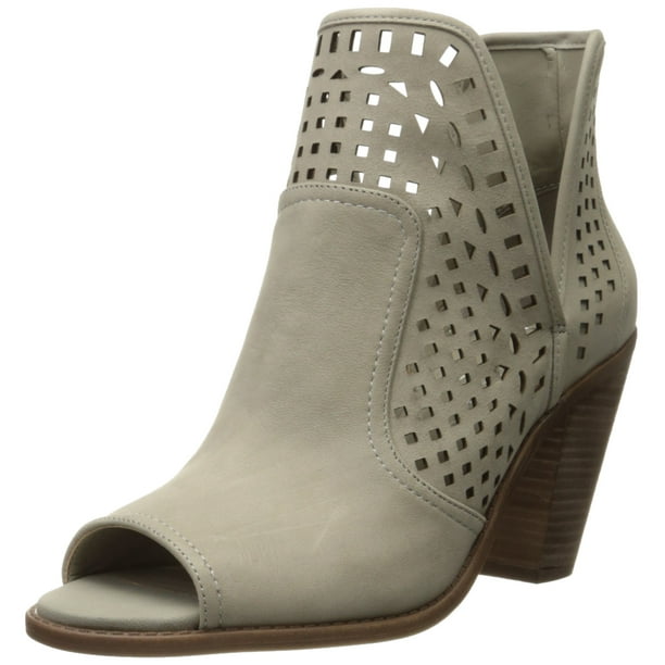 jessica simpson beige boots