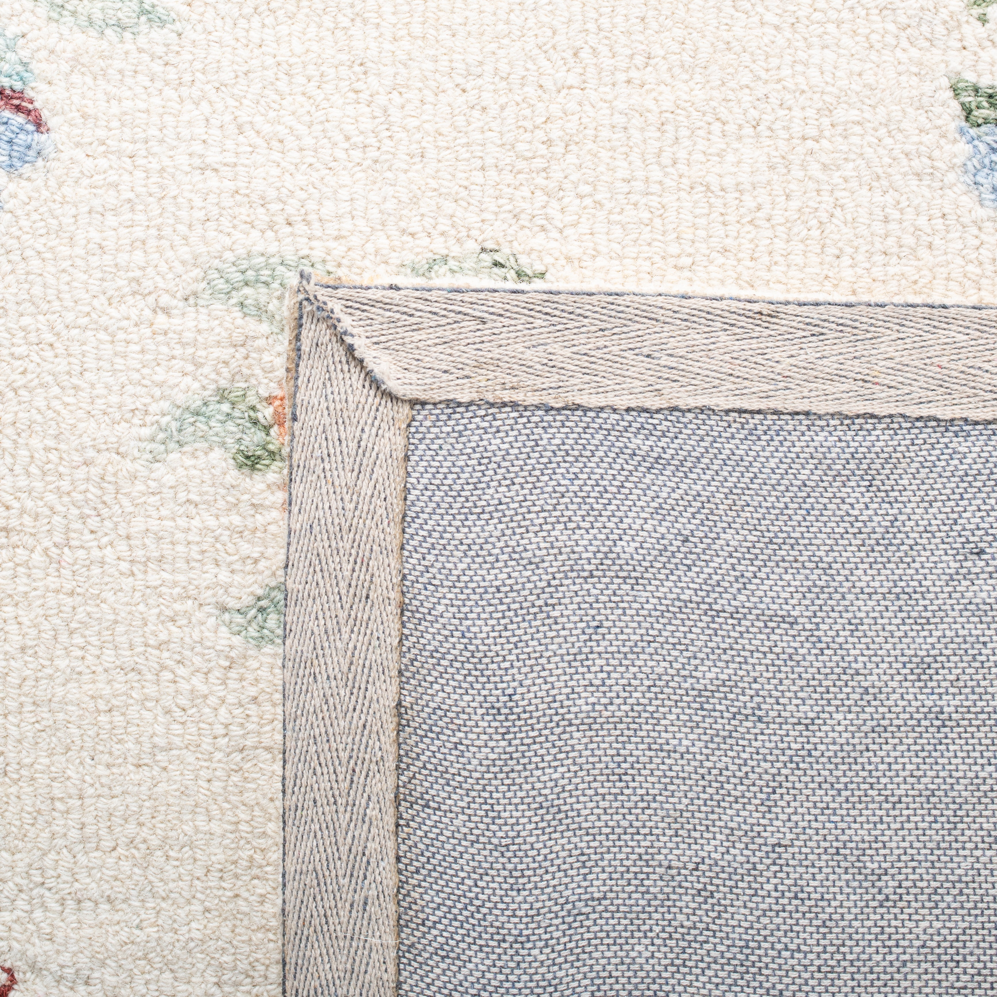 SAFAVIEH Micro-Loop Noweel Diamond Area Rug, Ivory/Grey, 5' x 5' Square