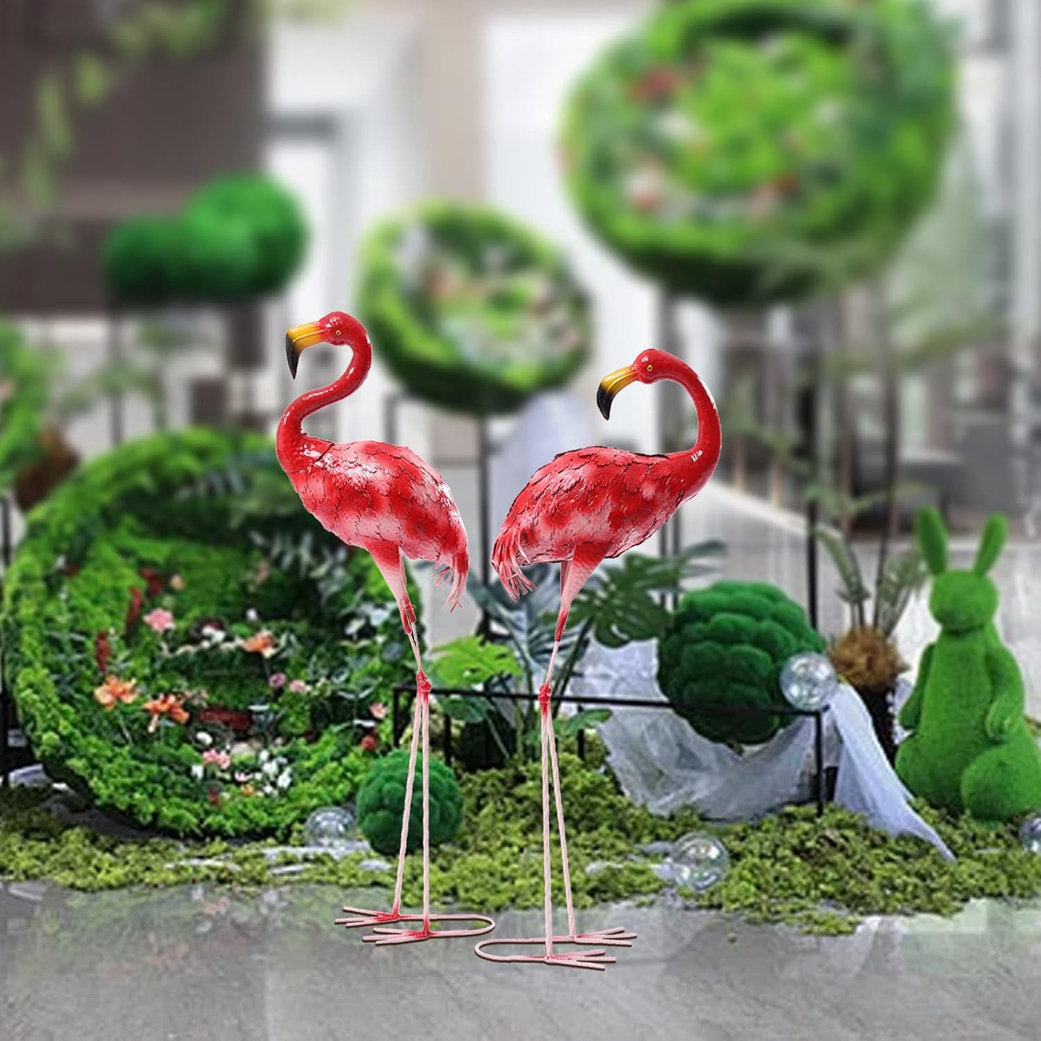 2Pcs Metal Flamingo Garden Statues Red and Pink Flamingo Sculptures Flamingo Figurine Set Yard Art Outdoor Sculptures for Home Patio Lawn Backyard Decor