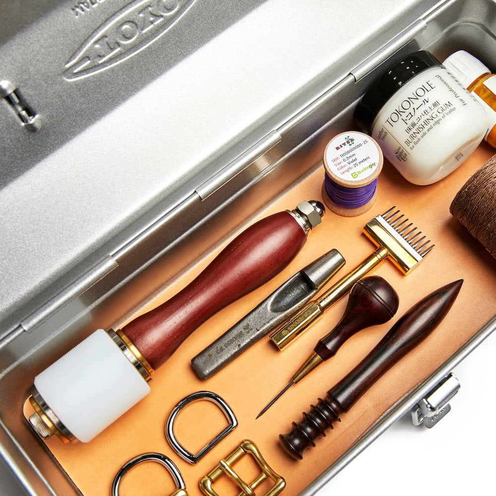 Toyo Toolbox, Y350, Red