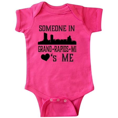 

Inktastic Grand Rapids Michigan Someone Loves Me Gift Baby Boy or Baby Girl Bodysuit