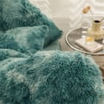 thumbnail image 4 of Gusuhome Shaggy Plush Duvet Cover Set King Size Ultra Soft Fluffy Comforter Cover Set Luxurious Fuzzy Tie Dye Bedding Set 3Pcs (1Duvet Cover + 2Pillowcases) with Zipper Closure Green Ombre, 4 of 5