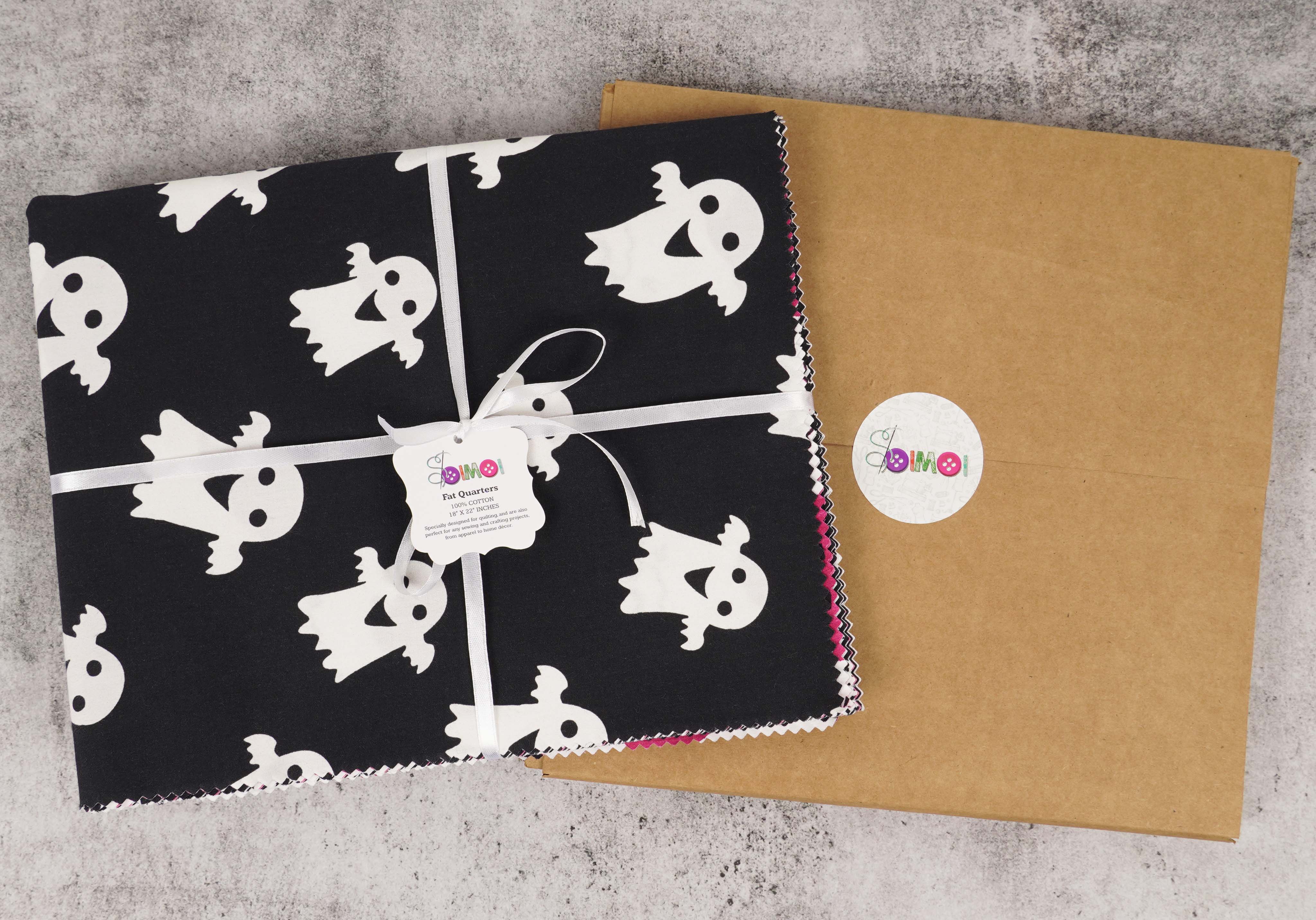 Soimoi 8 Pc Fat Quarter Bundle,HalloweenPrint 18"x 22"DIY Patchwork-100% CottonPre-Cut Quilting Fabric Purple & Black