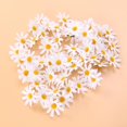 thumbnail image 4 of 50 piezas de cabezas de Flores artificiales PENGJTMXG margaritas artificiales manualidades Flores de tela para bricolaje, 4 of 4