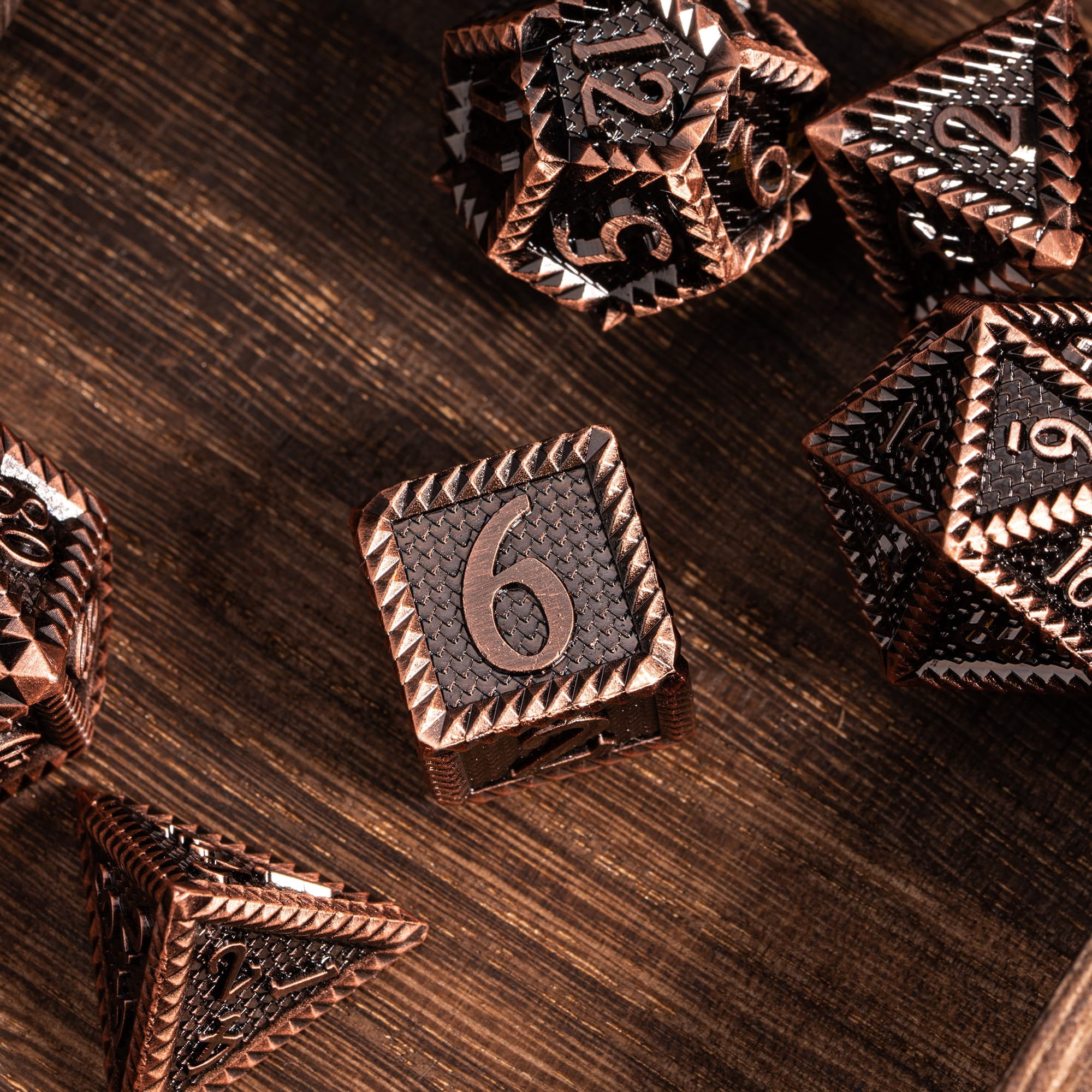 Cusdie Metal DND Dice Set, 7 die Metal Polyhedral D&D Dice Set Serrated Edge Dice for DND Dungeons and Dragons TTRPG Role Playing Games