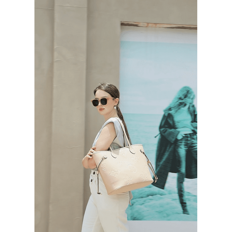 Mila Kate Milakate Embossed Shoulder Handbags