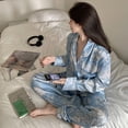 thumbnail image 3 of Pijama de seda de hielo para mujer, primavera y otoño, pantalones de manga larga azules con estampado animal, traje para el hogar, 3 of 4