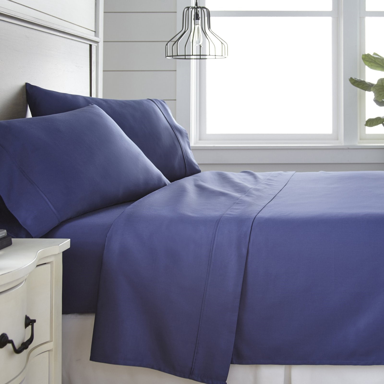 Noble Linens 300 Thread Count 4 Piece Bed Sheet Set - 100% Cotton