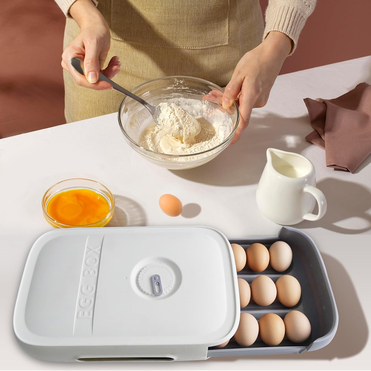 Egg holder for Refrigerator, Egg container for Fridge with Lid, Stackable Refrigerator Organizer Bins, Plastic Egg Storage Organizers for 18 Eggs, Fresh Egg Tray Egg Storage Box for Fridge