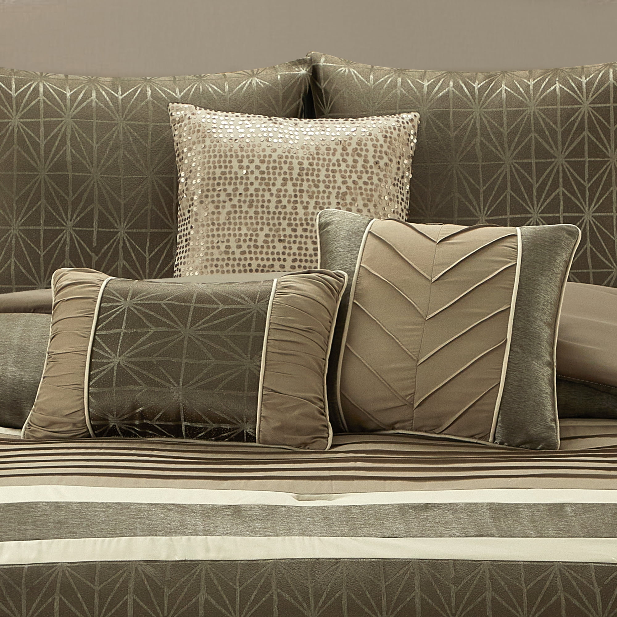 Lanco Taupe Comforter Set California King Size , Geometric Bedding Set , Jacquard with Matching Solid Piecework