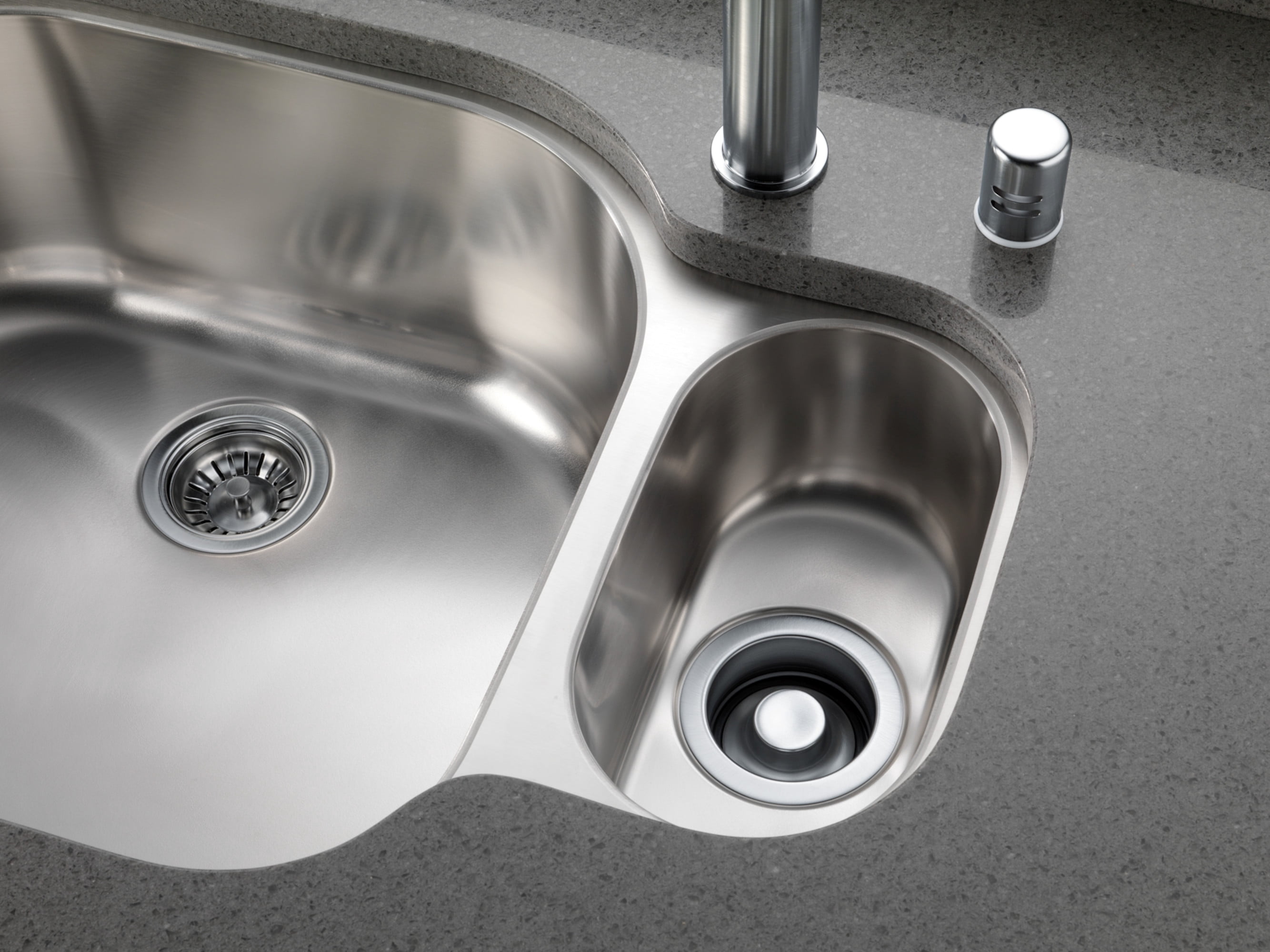 Kitchen Sink Flange and Strainer