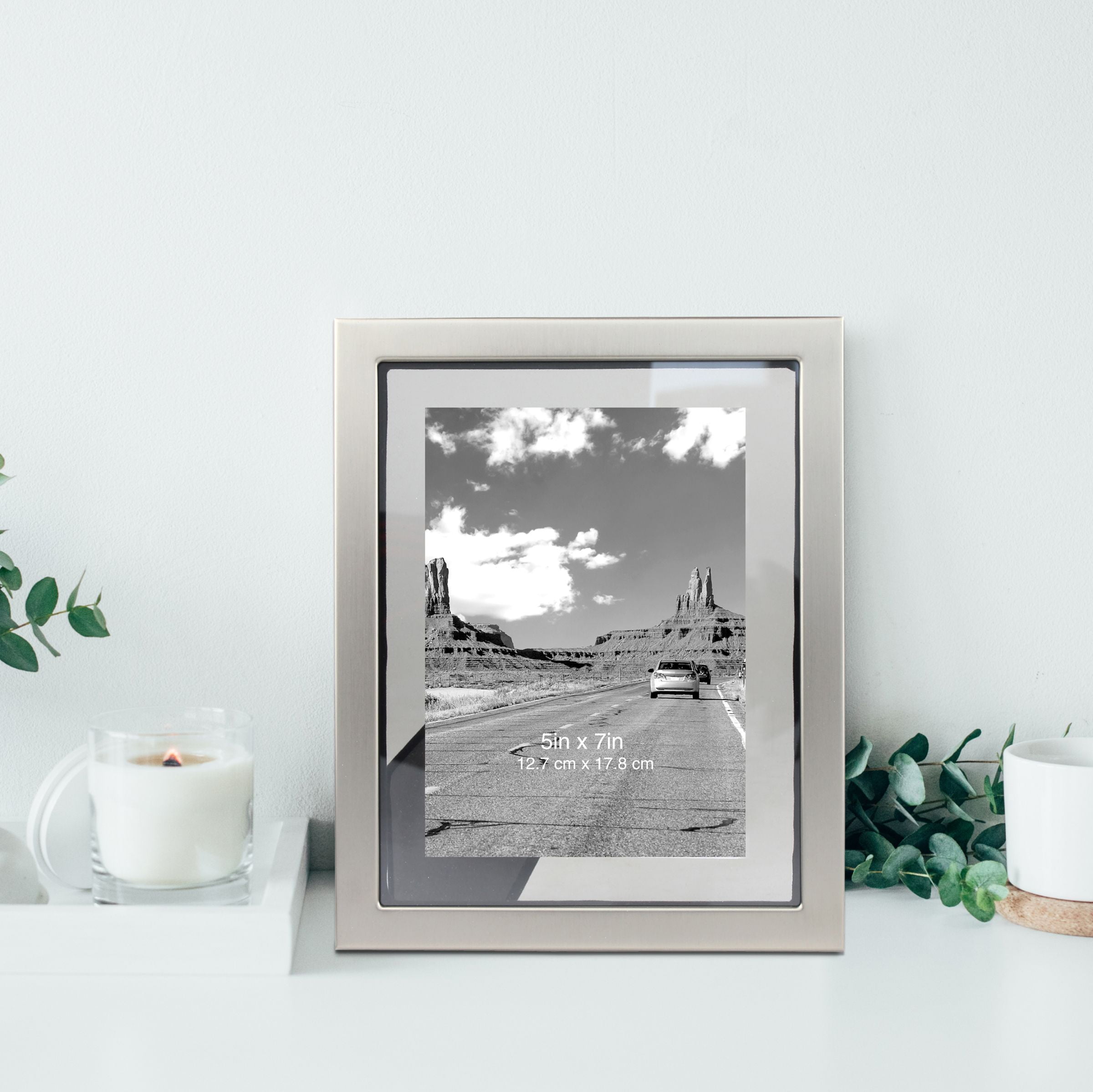 Better Homes & Gardens 5" x 7" Rectangle Metal Tabletop Floating Picture Frame, Silver