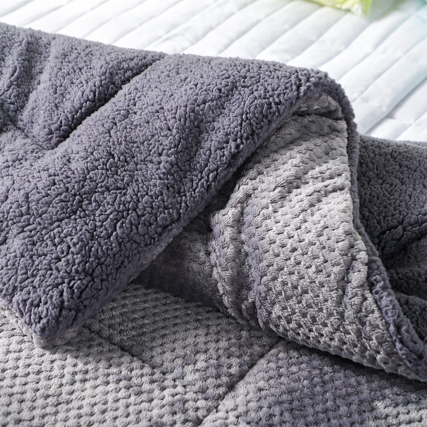 DOMDEC Luxury Flannel Fleece Comforter with Plush Sherpa Back - Faux Fur Blanket, Winter Warmth, Grey Queen Size 90x90 Inches