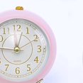 thumbnail image 2 of Petite Horloge Ronde Circulaire Silencieuse Résistance à la Corrosion Réveil de Chevet en Quartz avec Veilleuse pour Chambre École, 2 of 5