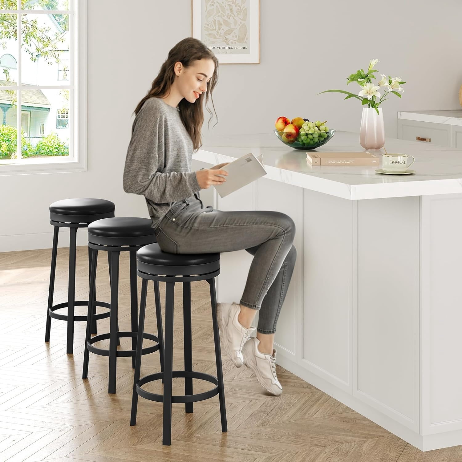 2/4 PCS Home Kitchen 360° Swivel Bar Stool Set of 4, PU Leather Upholstered Counter Height Bar Stool with Metal Footrests, Mid Century Modern Barstool for Kitchen, Dinig Rooms, Apartments