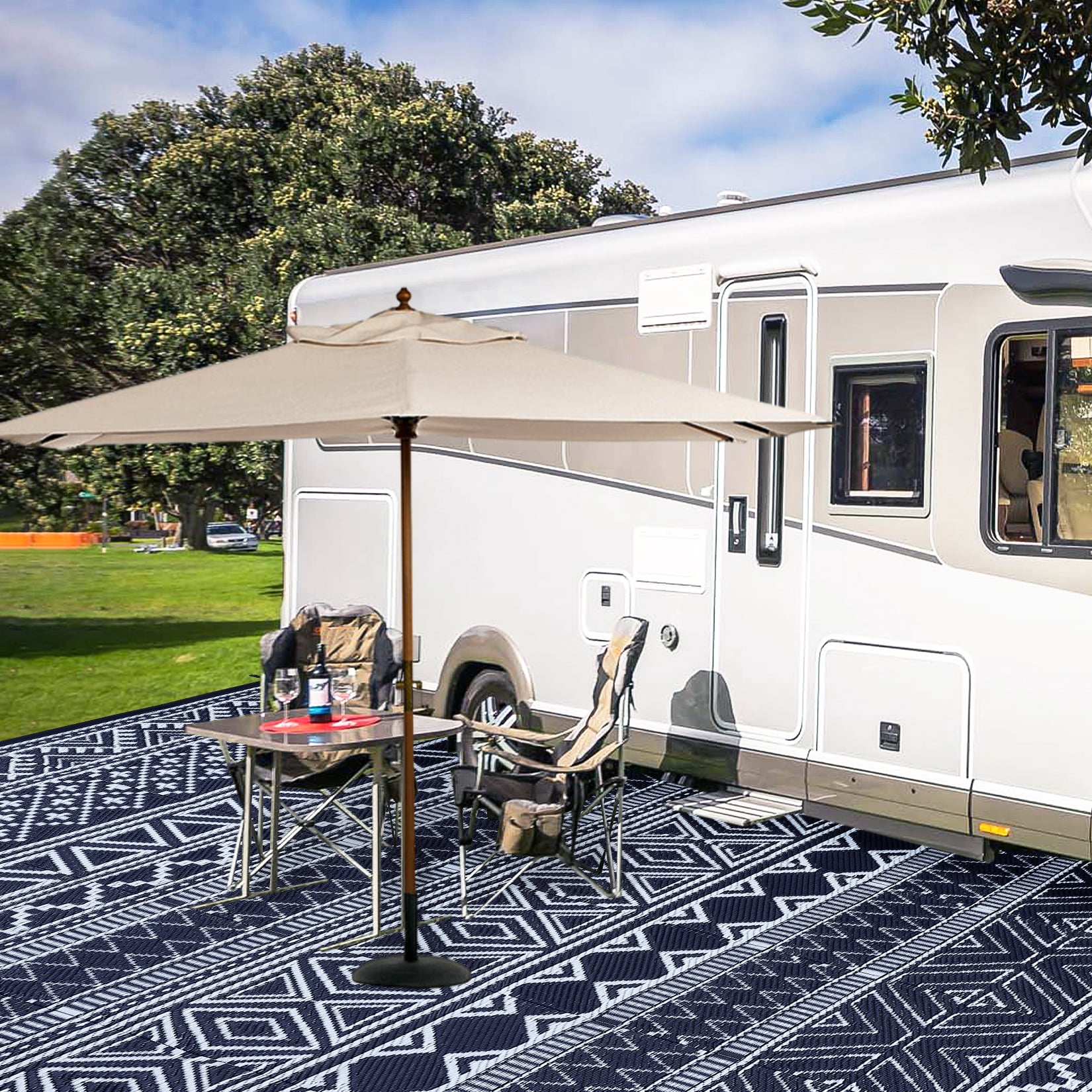 HOMERRY Geometric Outdoor Rug Straw Plastic Area Rug for Balcony Pool RV Waterproof Reversible Carpet, Navy/White, 8'x 10'