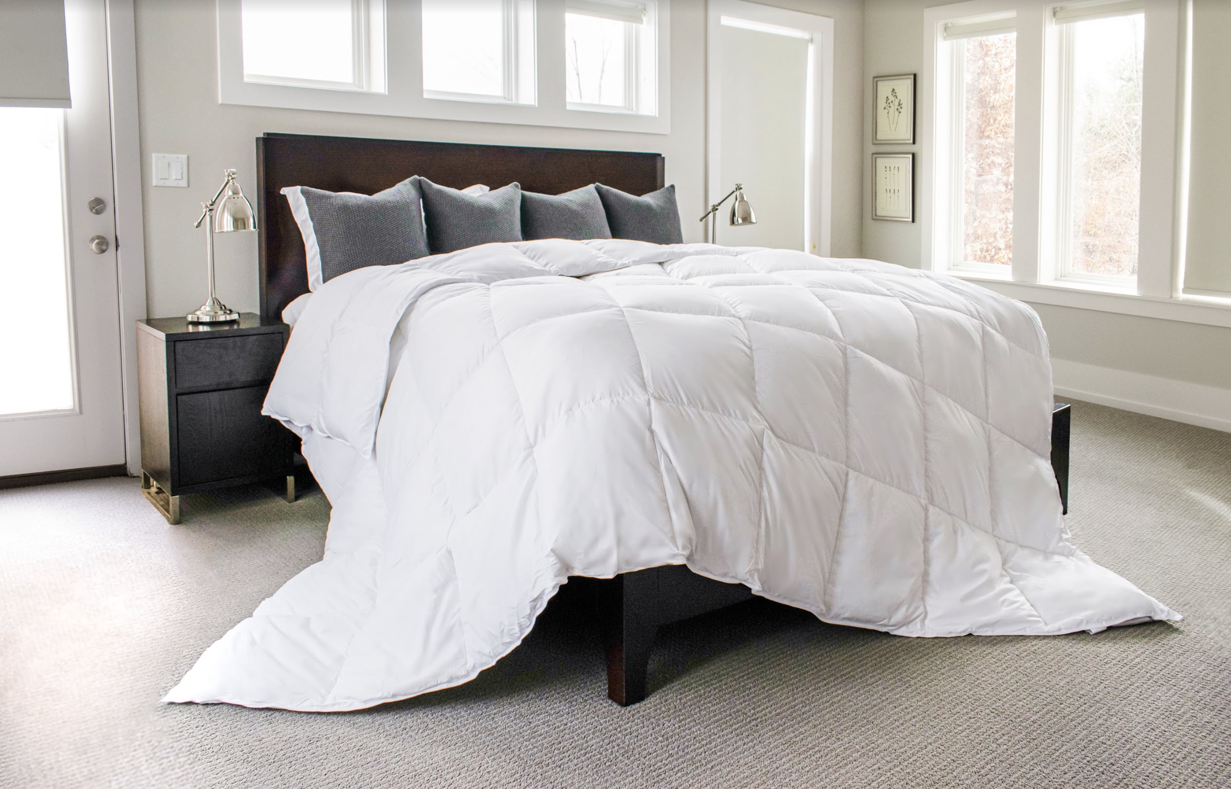 Gray Eagle Oversized King Comforter, White, Includes Free Duvet Cover Set, All Season Down Alternative Comforter King, Extra Large King Comforter, Fits California King 120 x 98 inches