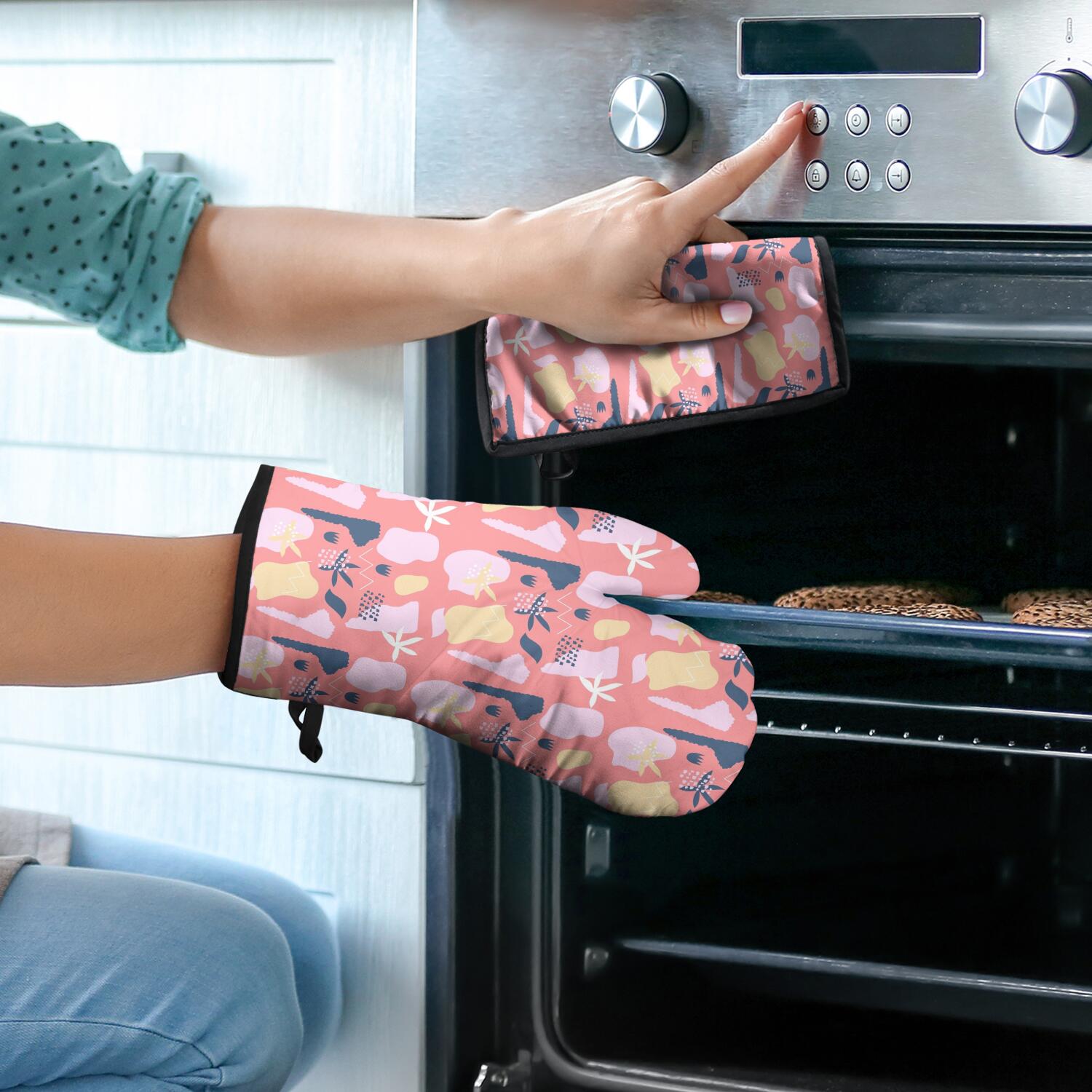 Floral Pattern Oven Mitts and Pot Holders Set Of 4, Heat Resistant Kitchen Gloves with Non-Slip Grip, Hanging Loop, Soft Cotton Lining for Baking, Cooking, Grilling, Barbecue