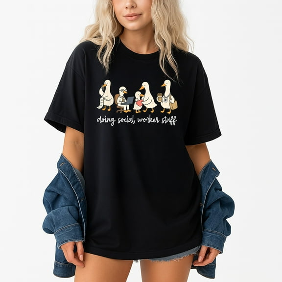 Cute Goose Doing Social Worker Stuff – T-Shirt, Hoodie & Sweatshirt – Fun Animal Design – Ideal for Social Workers or