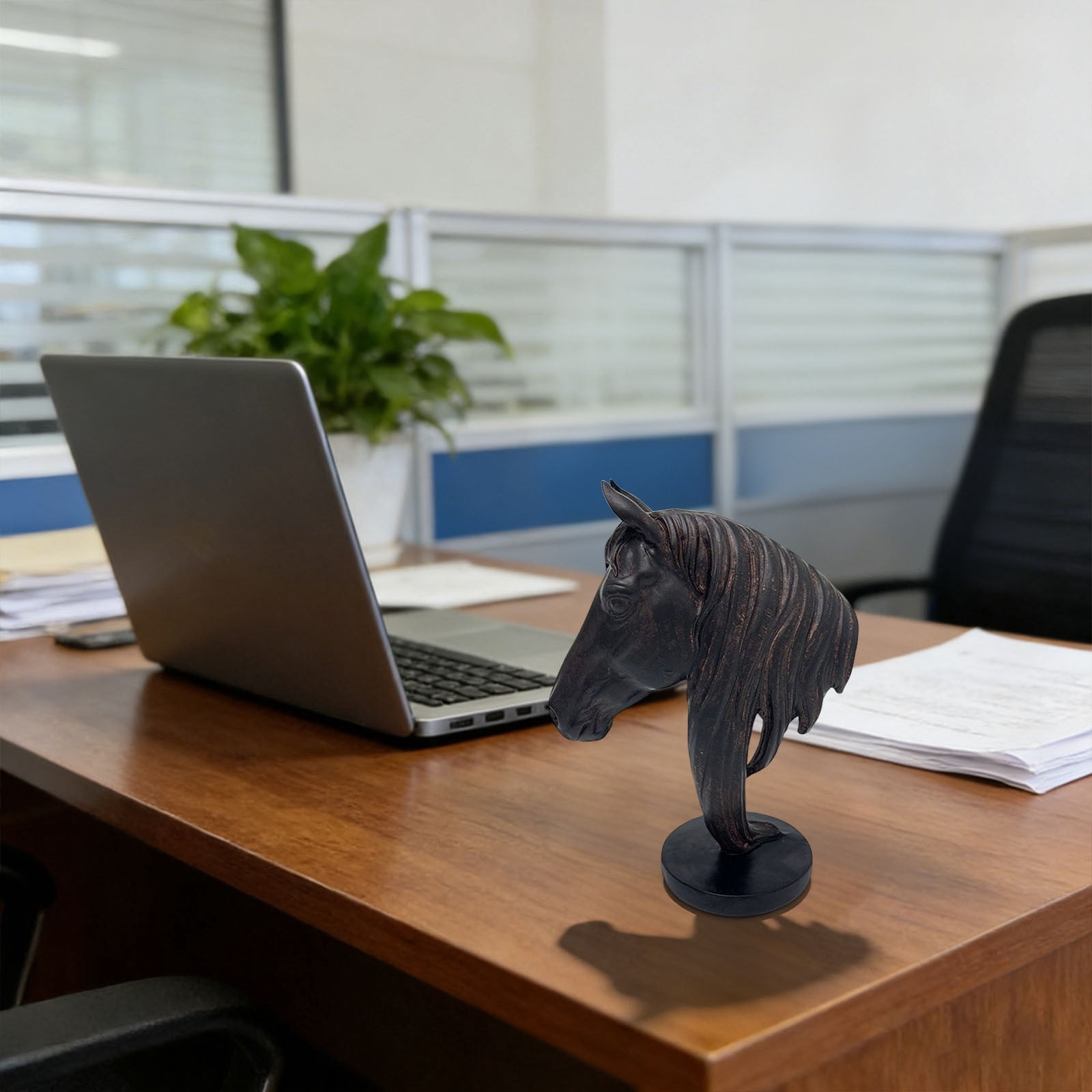 Bristle Horse Head Desk Ornament, Minimalist Modern Sculpture For Home Office Shelf Decoration Equestrian Lovers Art Display And Creative Workspace Accent