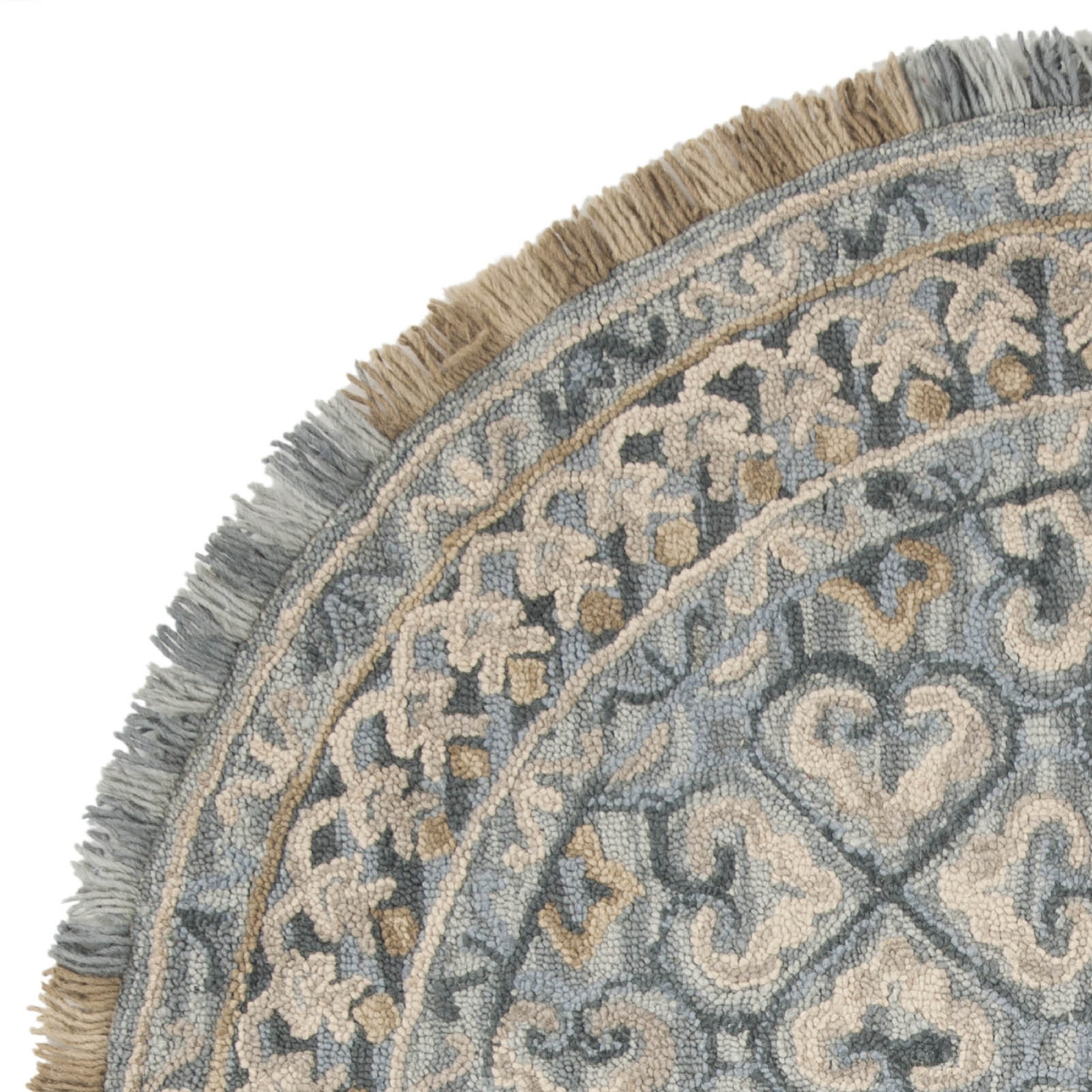 SAFAVIEH Blossom Jocelyne Geometric Area Rug, Light Beige/Blue, 6' x 6' Round