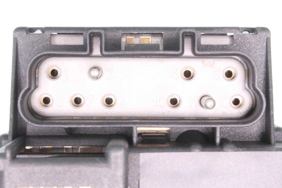 VEMO V20-73-0021 Switch, fog light
