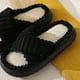 thumbnail image 3 of Zapatos Casa Esponjosos para Mujer Antideslizantes Felpa Con Banda Cruzada Suministros El, 3 of 9