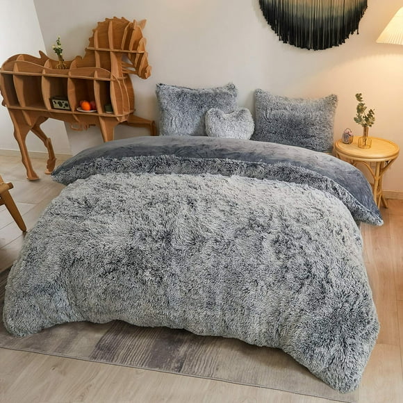 MEGO Luxury Shaggy Faux Fur Duvet Cover Set, Ultra Soft 3 Pieces Fluffy Comforter Cover Set, Fuzzy Bedding Set(1 Plush Furry Duvet Cover + 2 Decorative Pillow Shams), Zipper Closure(King, Grey Ombre)