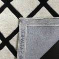 thumbnail image 4 of SAFAVIEH Chatham Jahn Geometric Wool Area Rug, Ivory/Black, 7' x 7' Round, 4 of 7