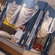 thumbnail image 2 of Cortina de cama sentada de tres puertas, dosel de cuatro esquinas, cortina de cama con cremallera, cortina de cama a prueba de luz, uso conveniente, 2 of 5