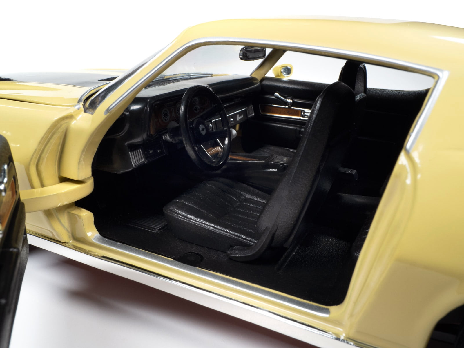 オートワールド 1/18 1972カマロ クリームイエロー/ブラックストライプ 138e41af-18d7-45f8-8e3c-
