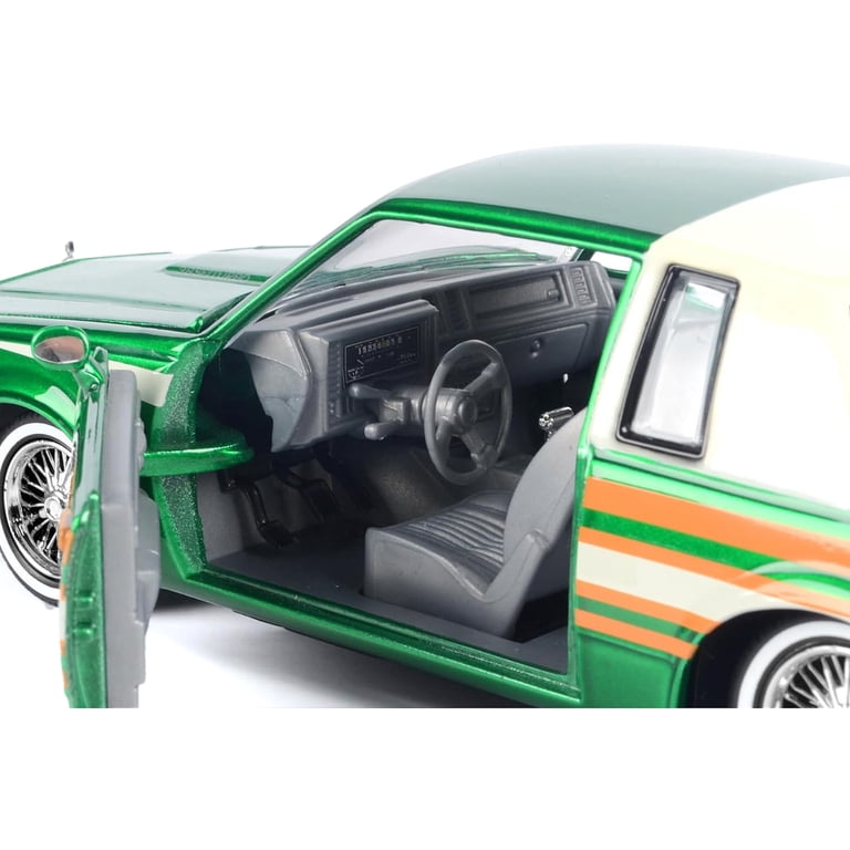 Motormax 1987 Buick Regal 3.8 SFI Turbo, Green Metallic and Cream