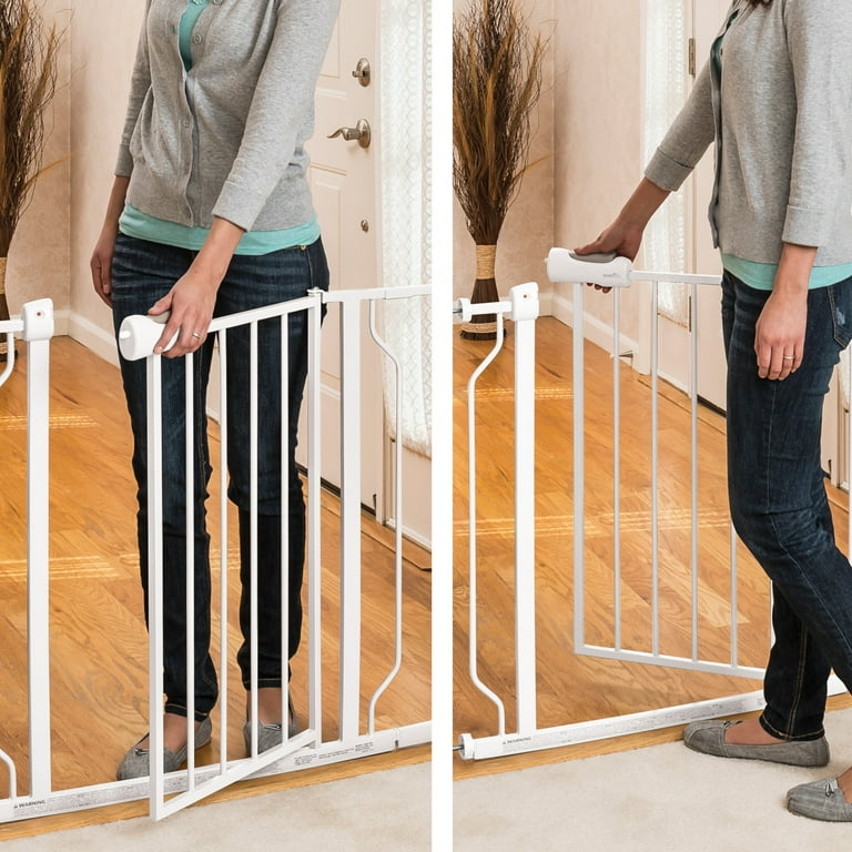 Evenflo easy cheap walk thru