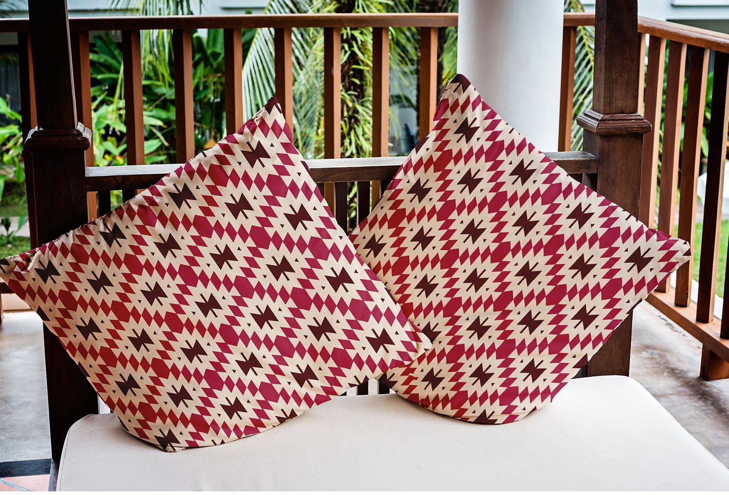 Simply Daisy 20" x 20" Geo Craze Indoor/Outdoor Polyester Throw Pillow, Cranberry