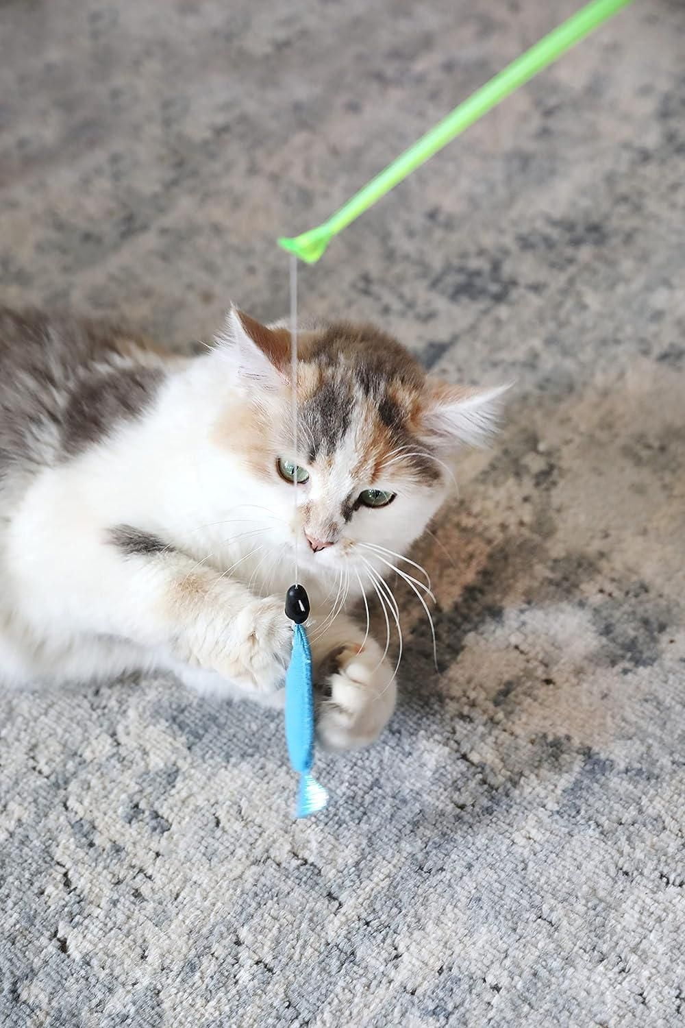 Quirky Kitty Reel Fun Fishing Rod Light up Interactive Teaser Wand Cat Toy