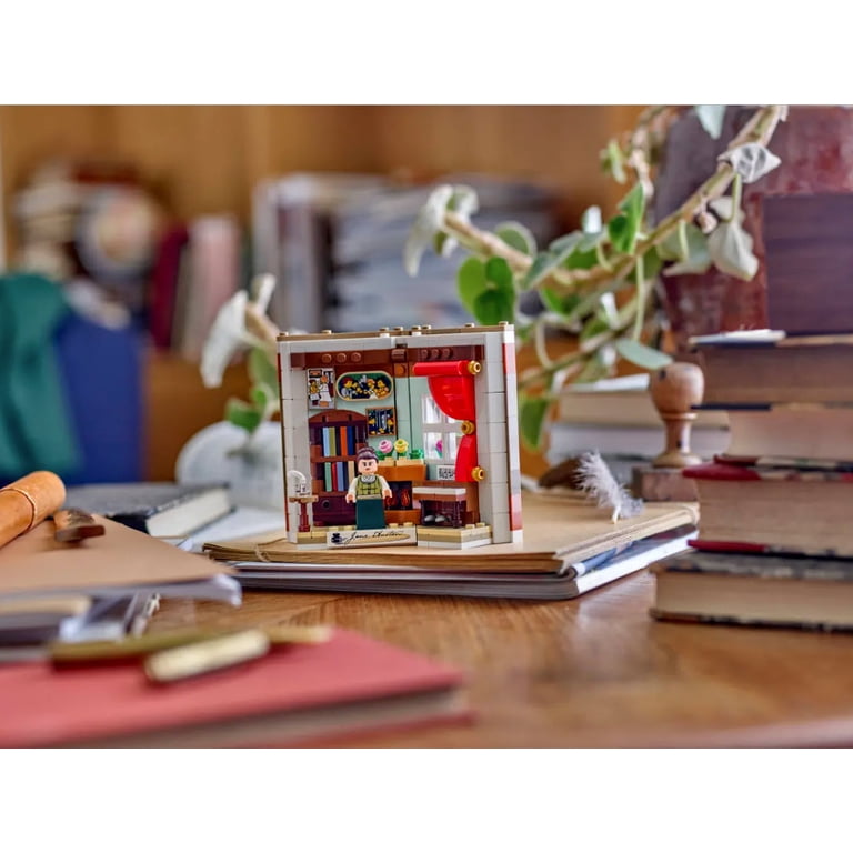 LEGO Tribute to Jane Austen, Historical Figure Model, 361-Piece