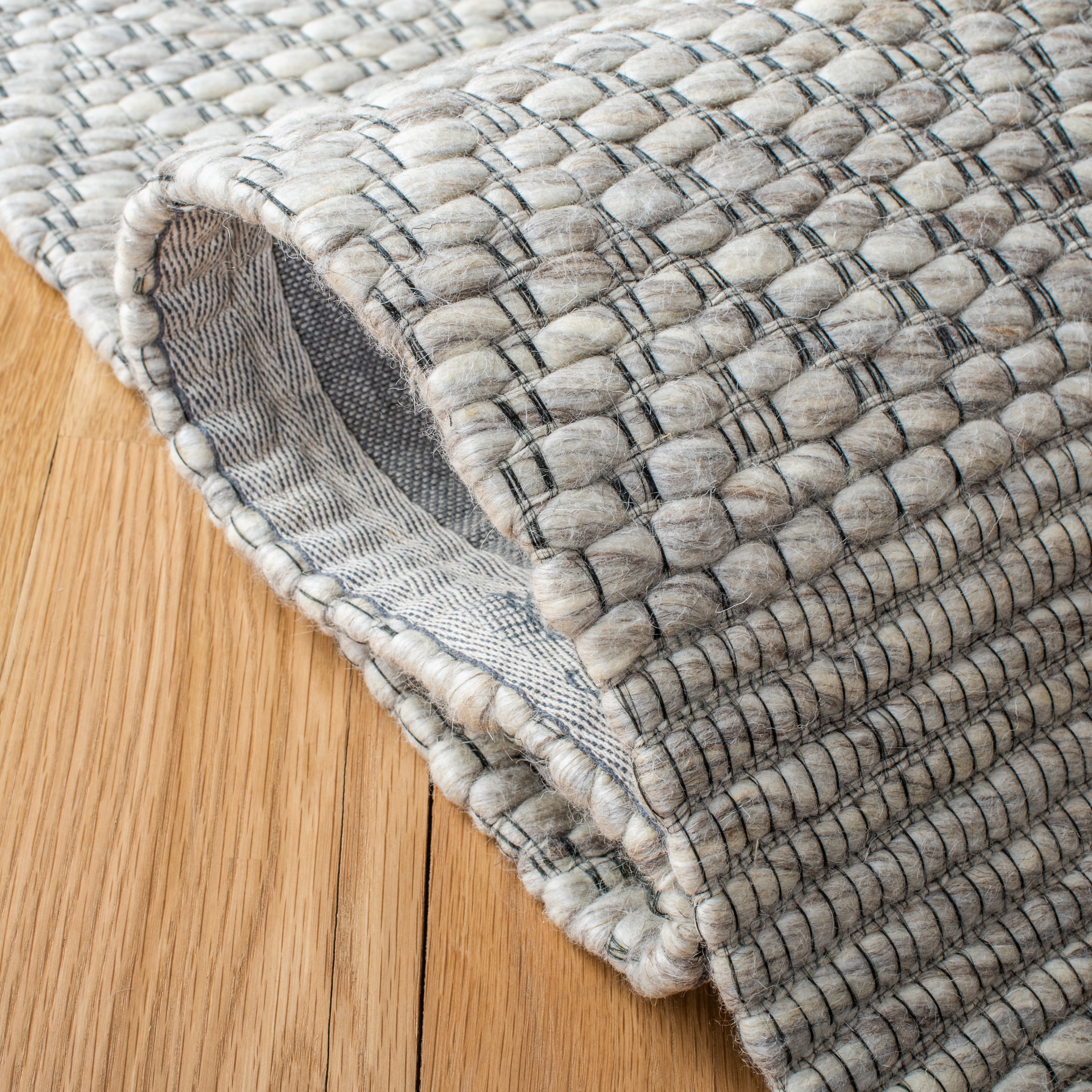 SAFAVIEH Marbella Keeleigh Diamond Area Rug, Beige/Light Grey, 10' x 14'
