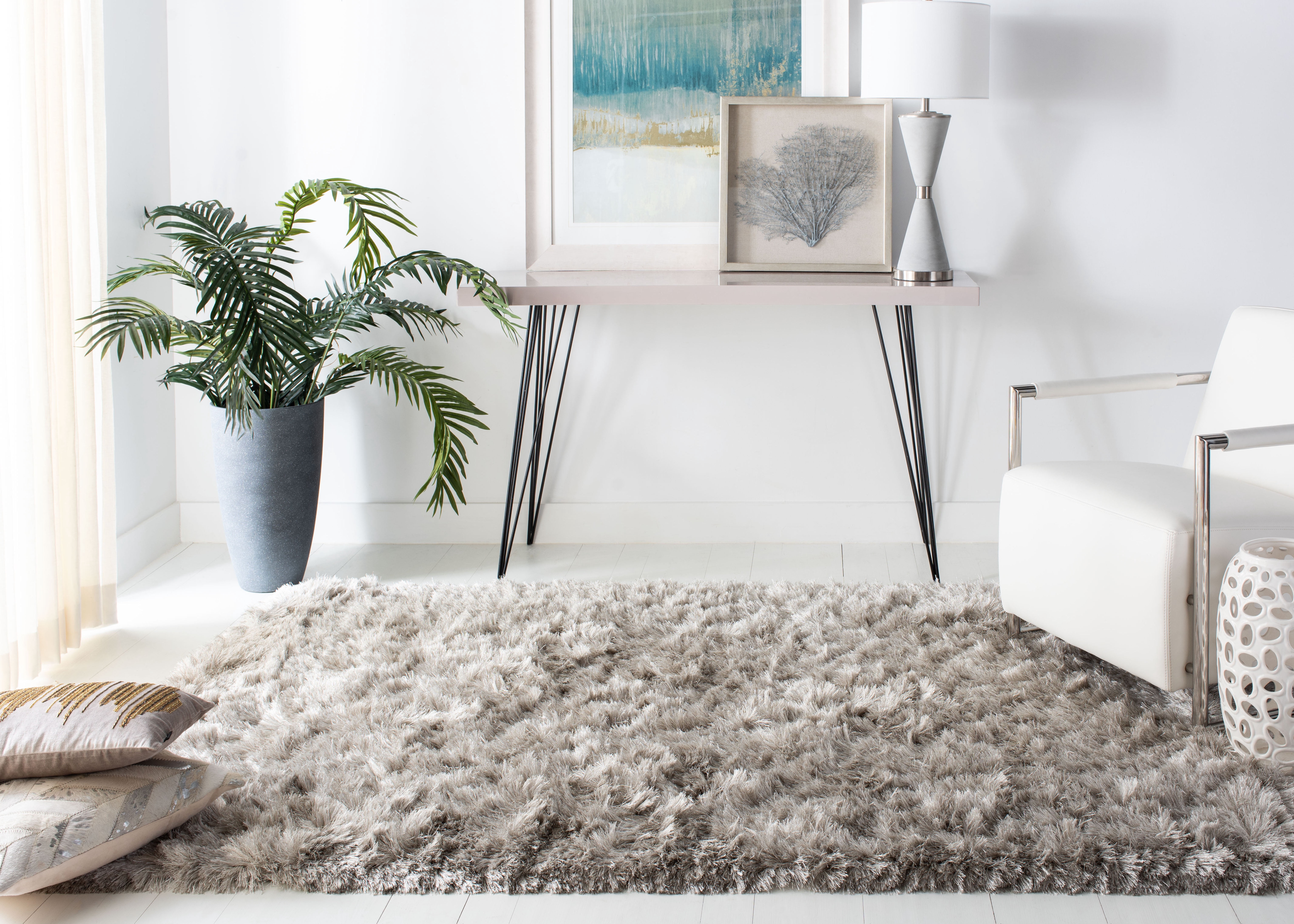 SAFAVIEH Ocean Trellis Solid Plush Polyester Shag Area Rug, Light Grey, 10' x 14'