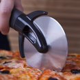 thumbnail image 5 of Rollo de rueda de cortador de pizza de acero inoxidable con forma de bicicleta para pizza. Afortunado Sencillez, 5 of 5