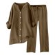 thumbnail image 1 of Conjuntos de 2 piezas para mujer: blusa de pierna ancha y pantalones elásticos. Camisa informal con cuello en V y bolsillos. Ropa urbana para todas las estaciones., 1 of 3