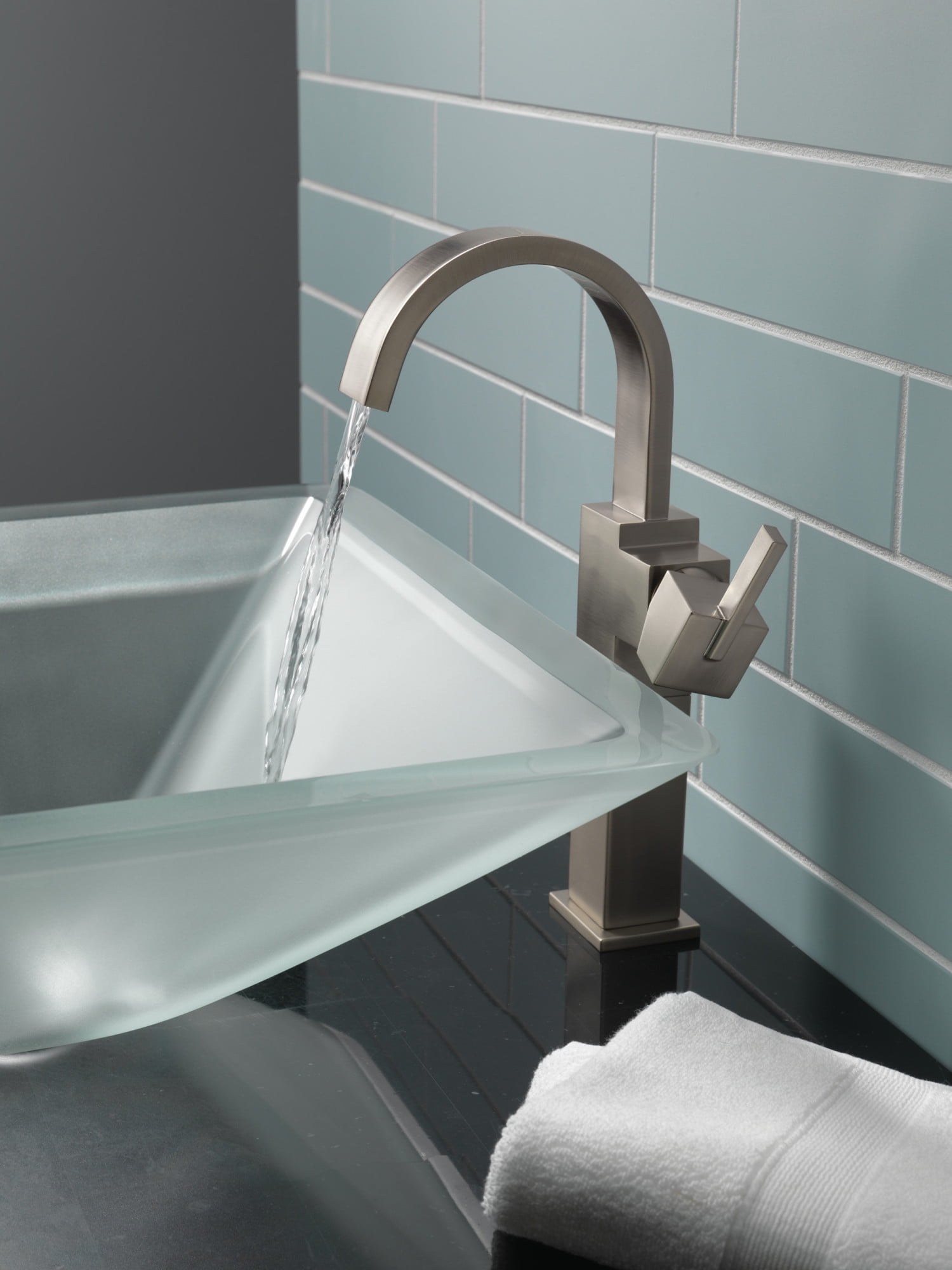 Delta Vero Single Handle Vessel Bathroom Faucet, Champagne Bronze