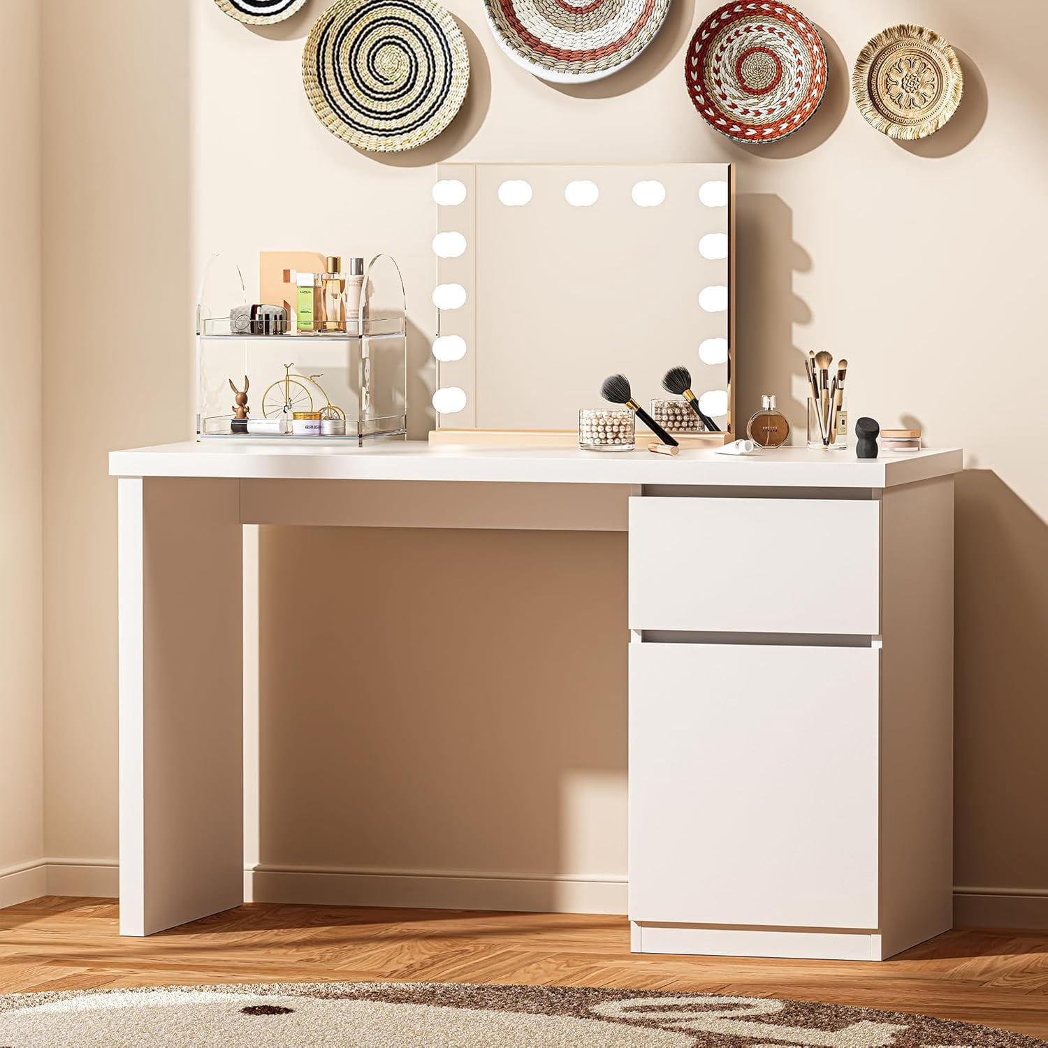 White Desk with Drawers, 55 Inch Small Cute Desk for Bedroom, Home Office PC Desk Workstation Study Table Desk with Storage, White