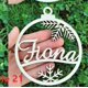 thumbnail image 1 of Adornos navideños personalizados con nombre, adornos de madera para árbol de Navidad, decoración navideña, etiqueta de regalo de Navidad, corte láser N, 1 of 5