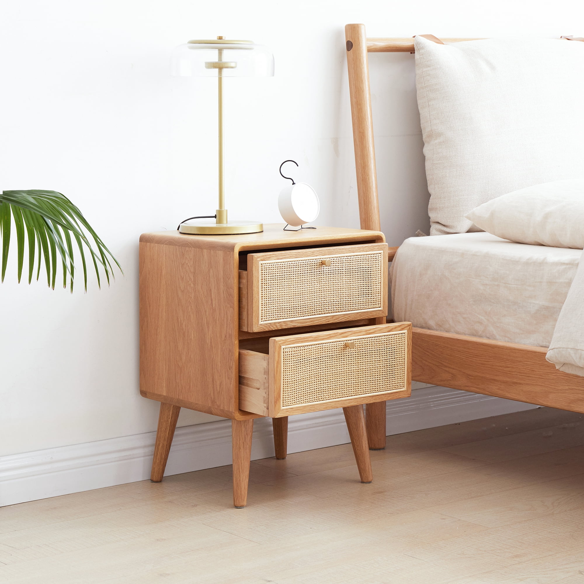 MAYEERTY Solid Oak Bedside Cabinet – Modern Nightstand with Rattan Woven Surface, Eco-Friendly Finish