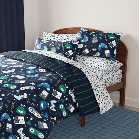 MAINSTAYS KIDS GLOW IN THE DARK GAMER REVERSIBLE COMFORTER SET WITH SHEETS, FULL, 7 PIECES