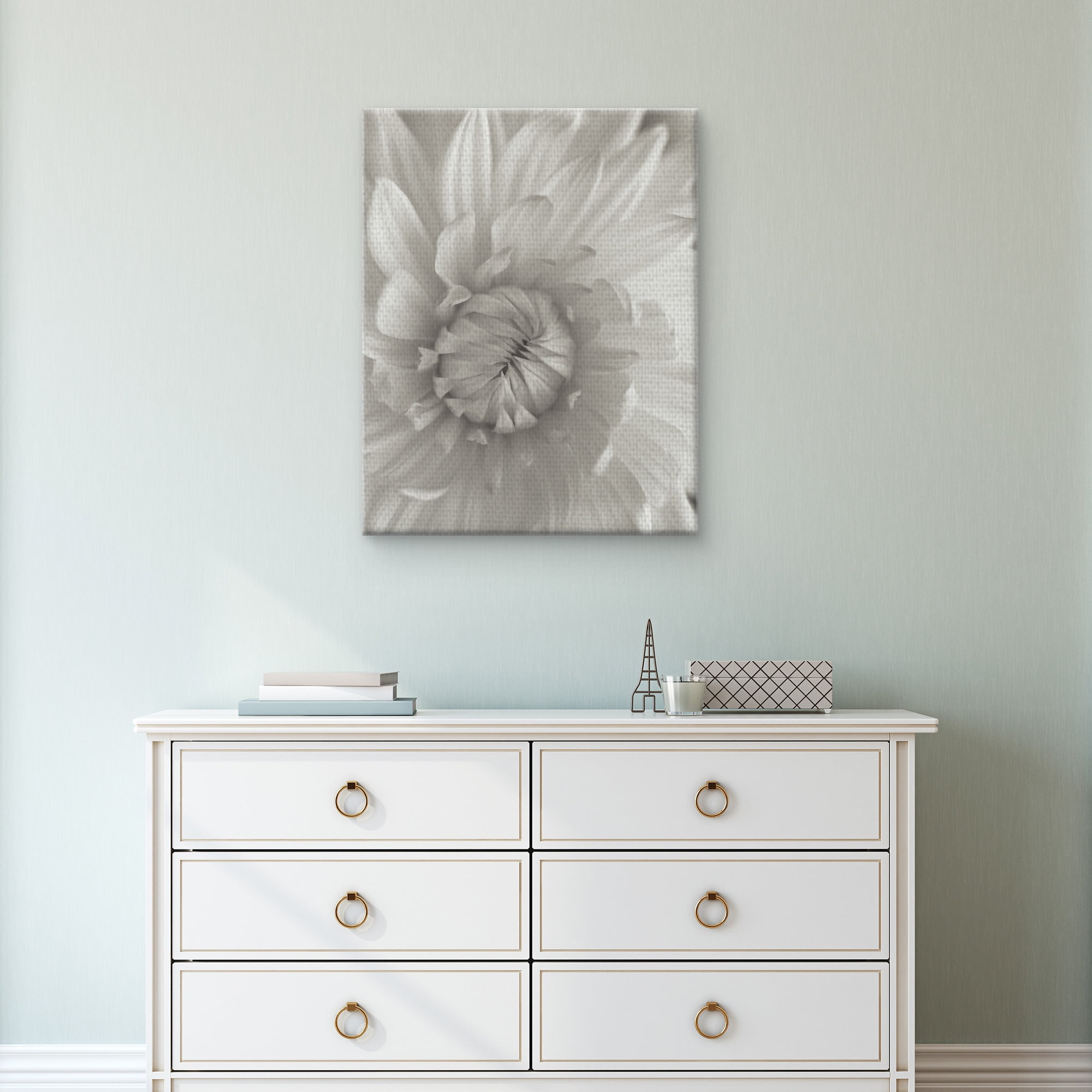 Masterpiece Art Gallery Florison #24 Budding Daisy By Alan Blaustein Canvas Art Print 22" x 28"