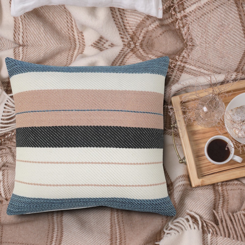 Ox Bay 24" x 24" Hand-Woven White/ Pink Geometric Resistant Polyester Pillow Cover