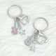 thumbnail image 2 of Minnieouse Llavero de instrumento musical, accesorio creativo y de moda, colgantes de guitarra de aleación, llavero, regalos Ropa, zapatos y accesorios Miscelánea seis, 2 of 6